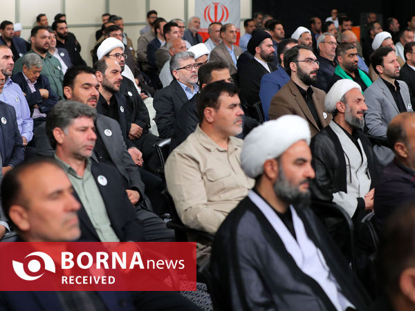 دیدار اعضای کنگره ملی شهدای استان اردبیل با رهبر انقلاب
