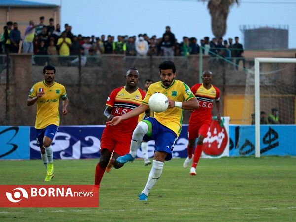 دیدار تیم های فوتبال صنعت نفت - فولاد