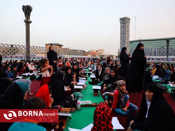 حال و هوای میدان امام حسین (ع) در ماه رمضان