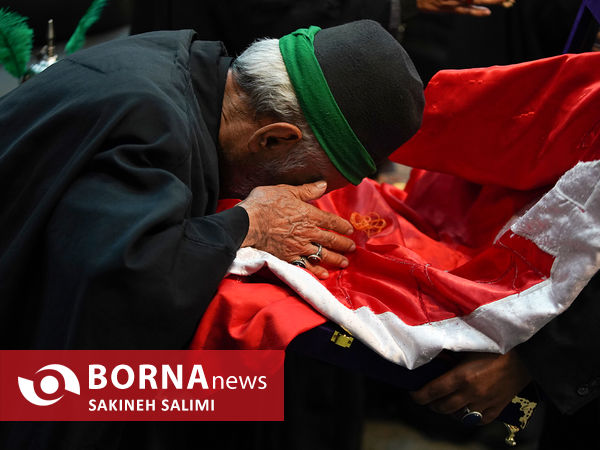  آیین برافراشتن پرچم عزای حسینی برفراز بلندترین سکوی پرچم ایران