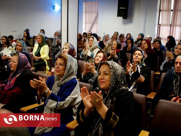 تجلیل از کریم اکبری مبارکه در فرهنگسرای معرفت