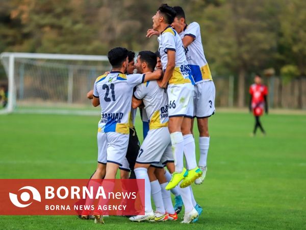 دیدار تیم های فوتبال بامداد  اراک- بصیر اهواز