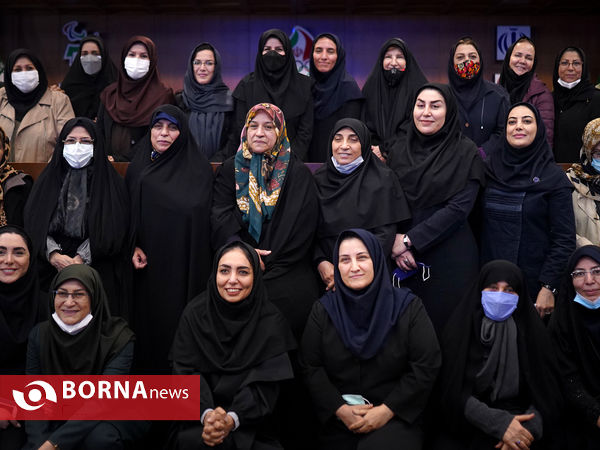 تجلیل از مهین فرهادی زاد