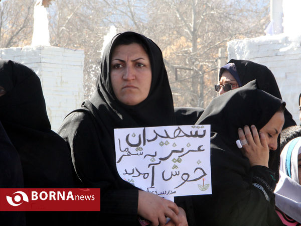 تشییع 94 شهید گمنام کاروان شاهدان بصیر در  استهبان