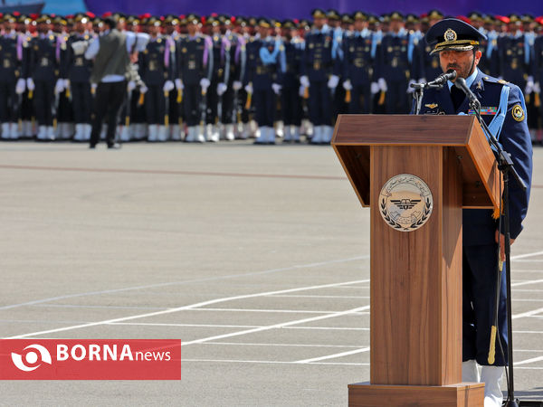 حضور فرمانده کل قوا در مراسم دانش‌آموختگی دانشجویان دانشگاه‌های افسری ارتش