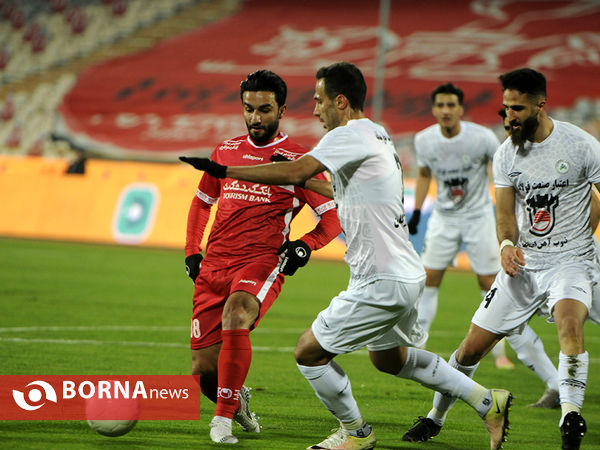 دیدار تیم های فوتبال پرسپولیس - ذوب آهن