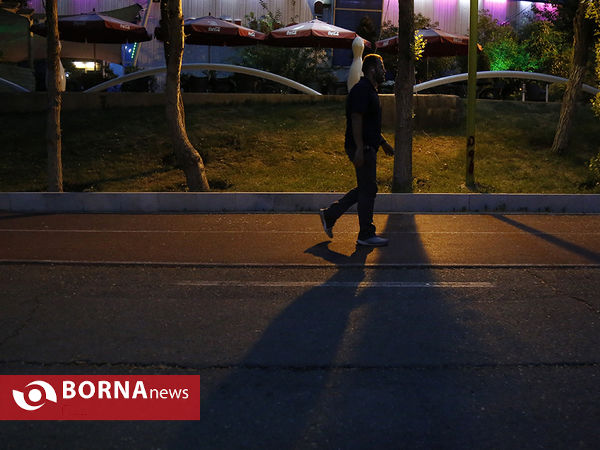 افطاری ساده در باشگاه انقلاب
