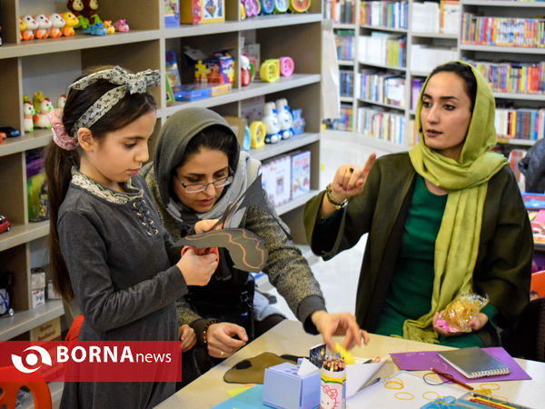 کارگاه شاهنامه‌خوانی گروه نونهالان همایون خبرگزاری برنا در شهر کتاب کرمانشاه