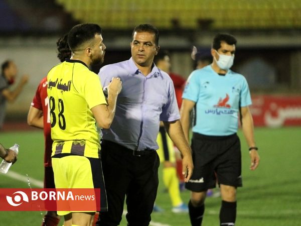 دیدار تیم های فوتبال فجر سپاسی _ سپیدرود رشت