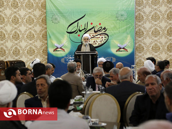 ضیافت افطاری حجت الاسلام والمسلمین احمد مازنی